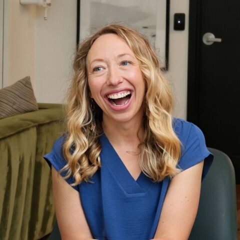 BhHxG826ZbSV6IXKpgZtKqkT5Hc2